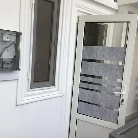 Cu 2 La Etaj 1 In Pozitie Centrala Centrala Appartamento Constanţa
